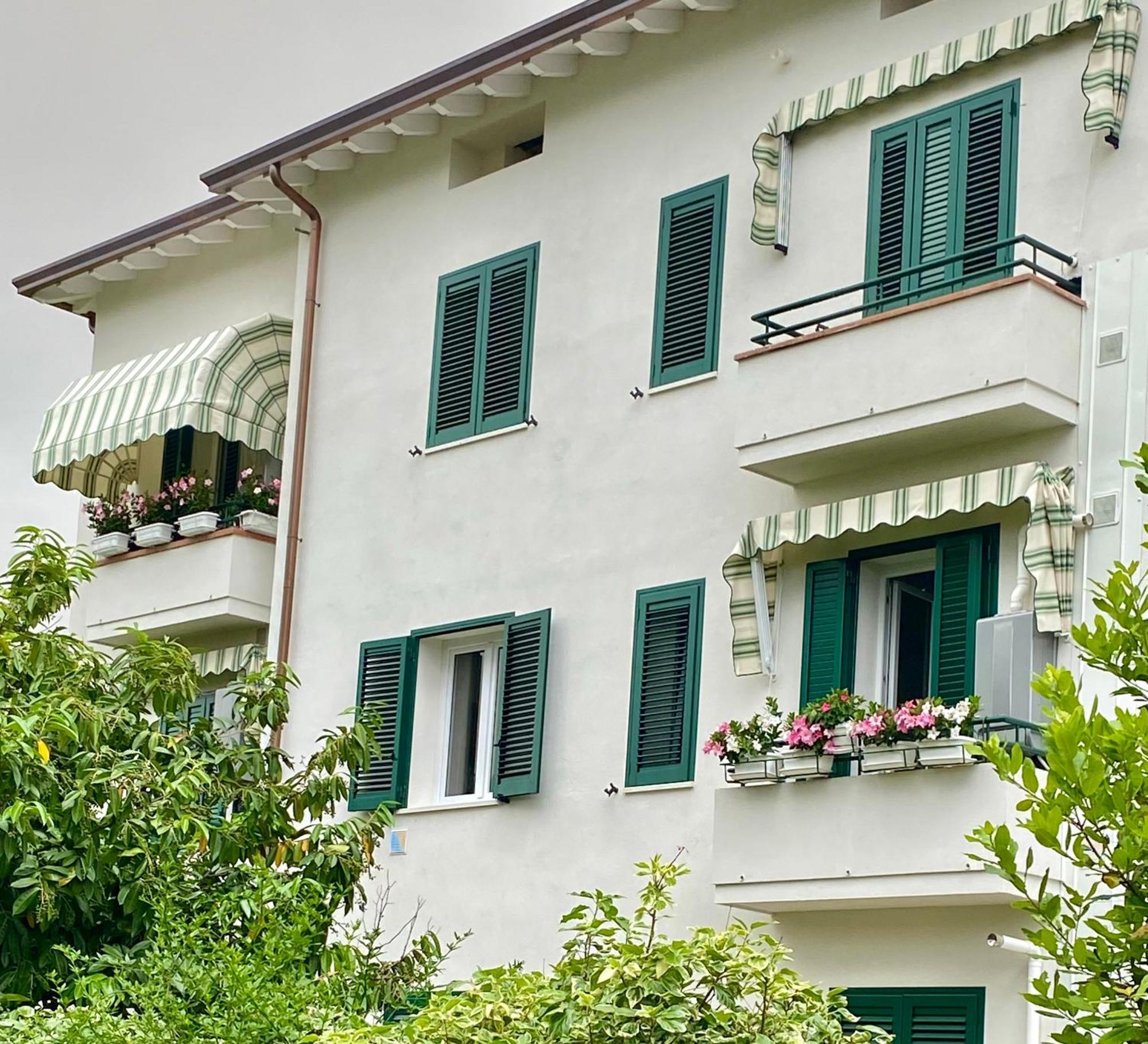 Domus Zoe Apartment Forte dei Marmi Luaran gambar